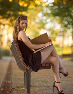 usha 22 year female call girls in Jaipur